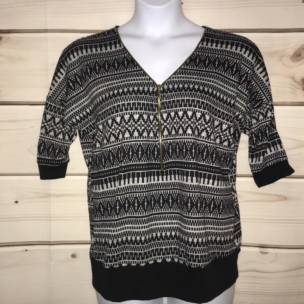 Cute top by Libian!  Perfect condition!